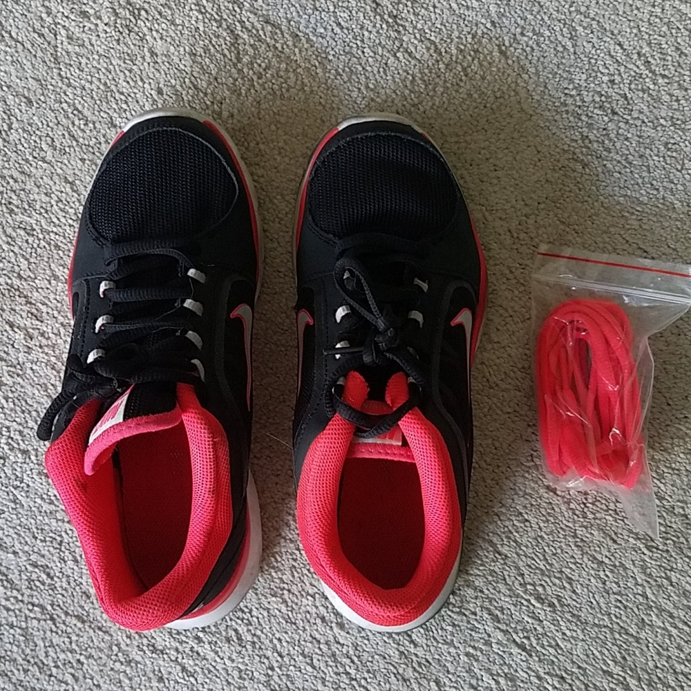 Tennis size 6